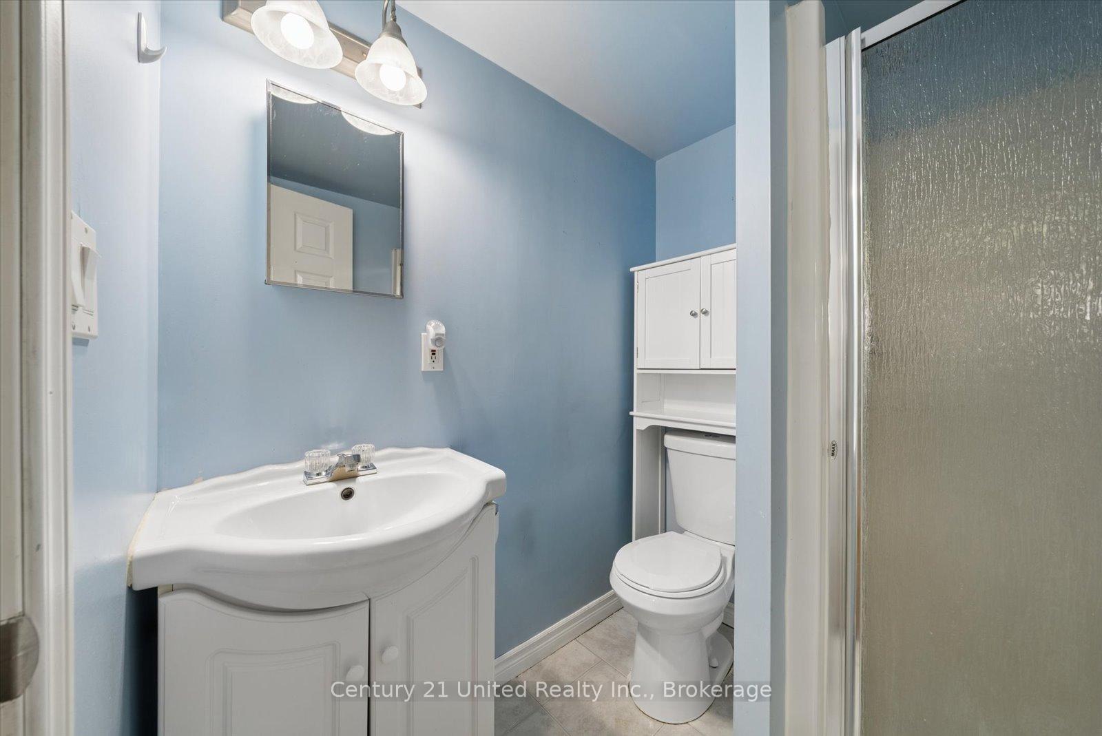 Photo 33 of 679 Bellaire Street, Peterborough, Otonabee Ward 1 — HOMEH