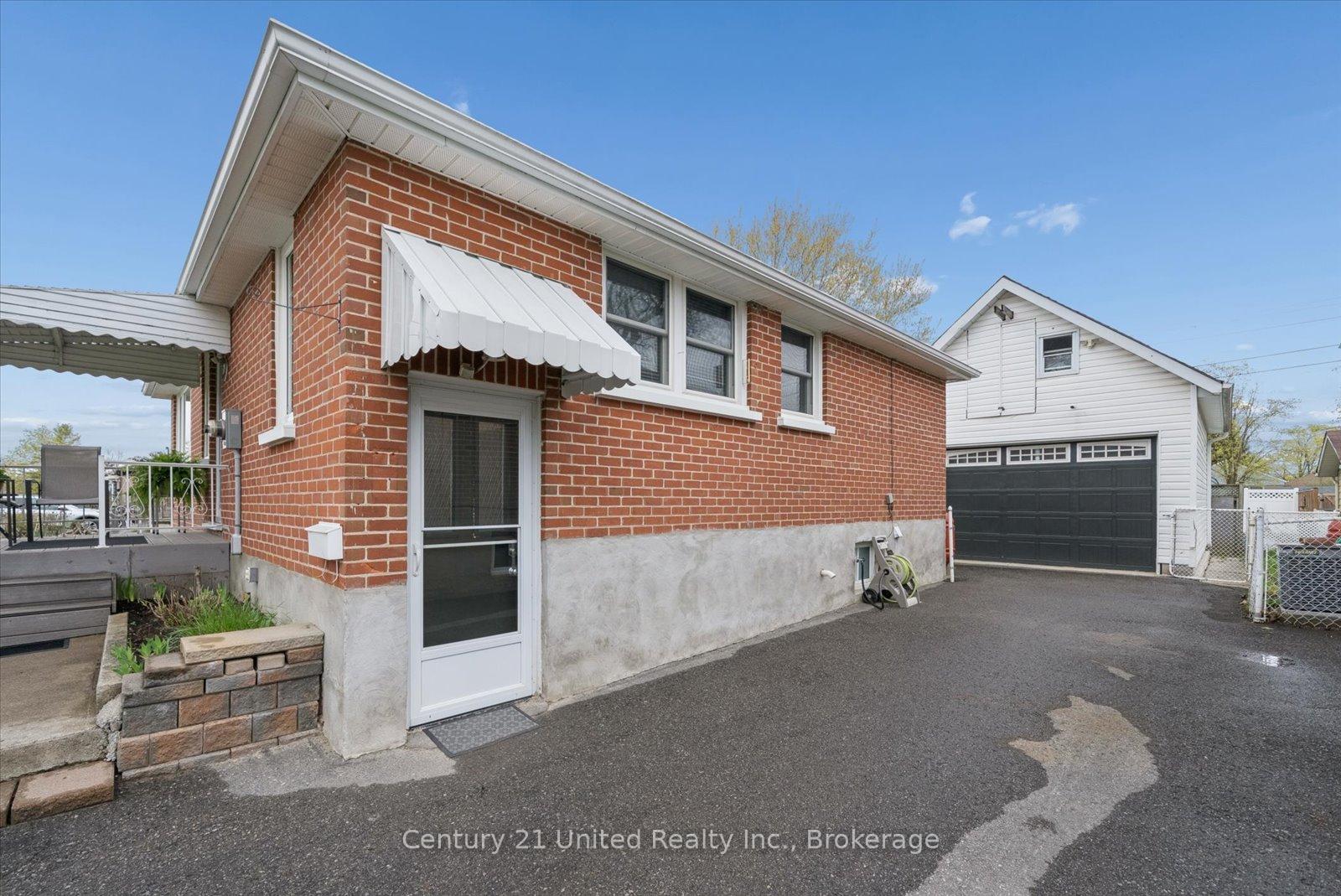 Photo 42 of 679 Bellaire Street, Peterborough, Otonabee Ward 1 — HOMEH