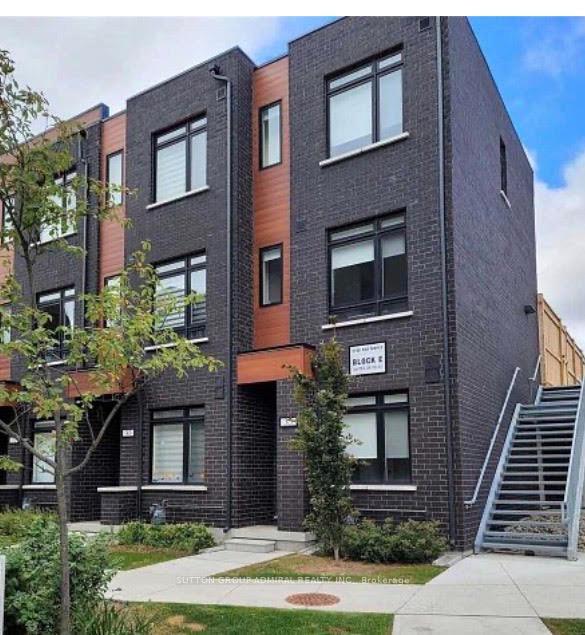 Photo of Unit 35, 370 Red Maple Road