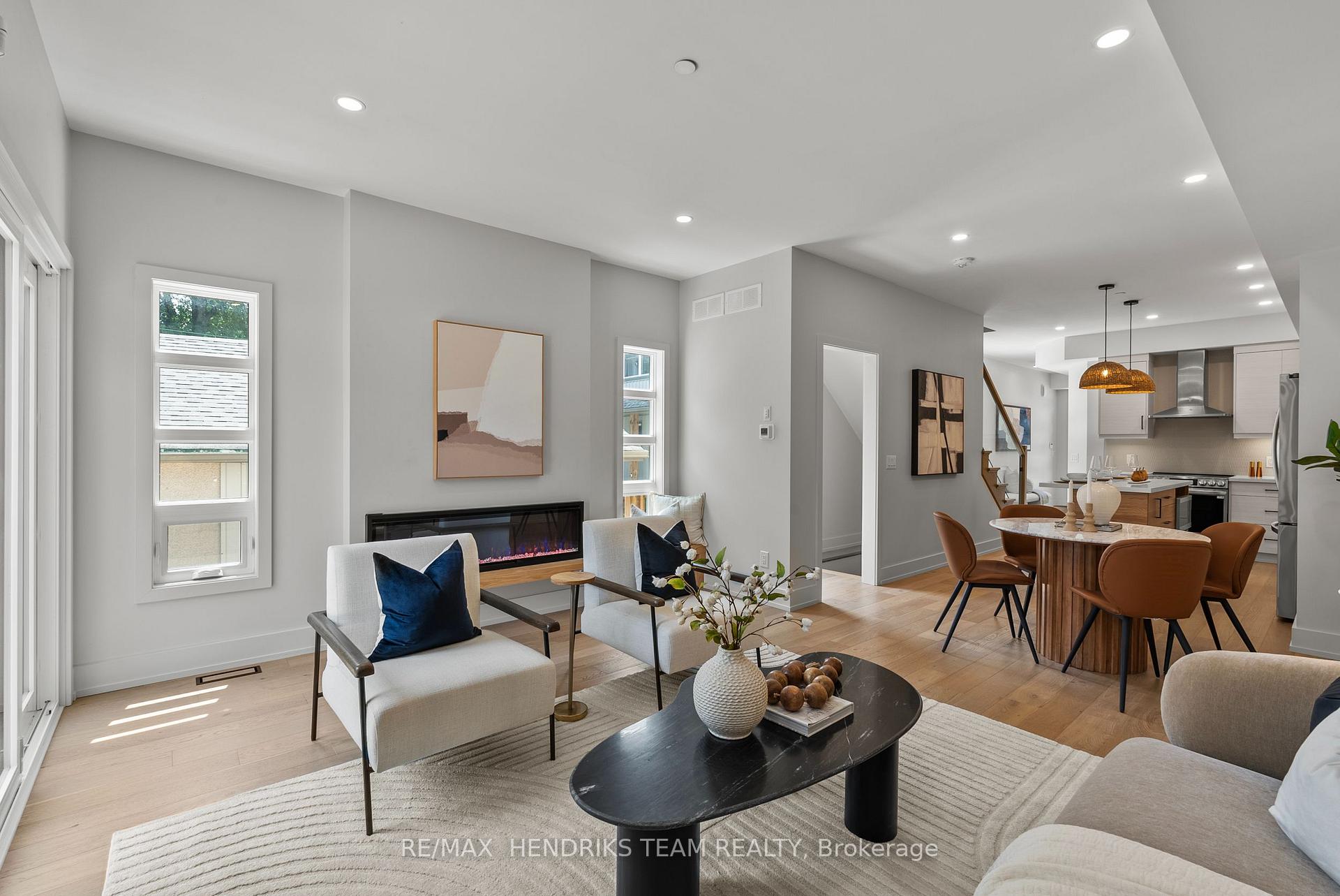 Photo 14 of 102 Broadway Avenue, St. Catharines, Port Weller — HOMEH