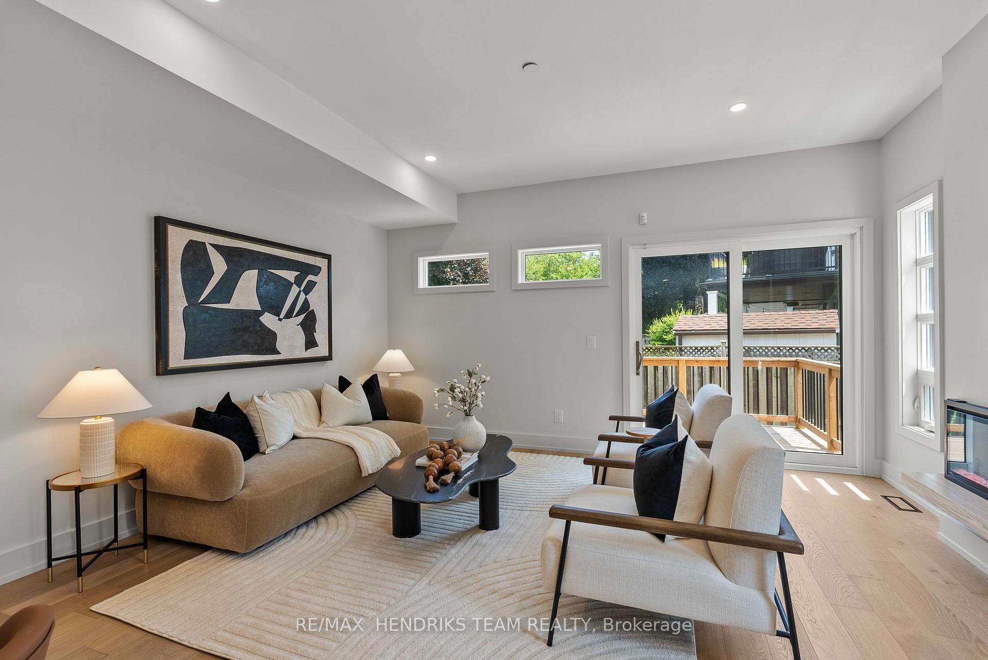 Photo 16 of 102 Broadway Avenue, St. Catharines, Port Weller — HOMEH