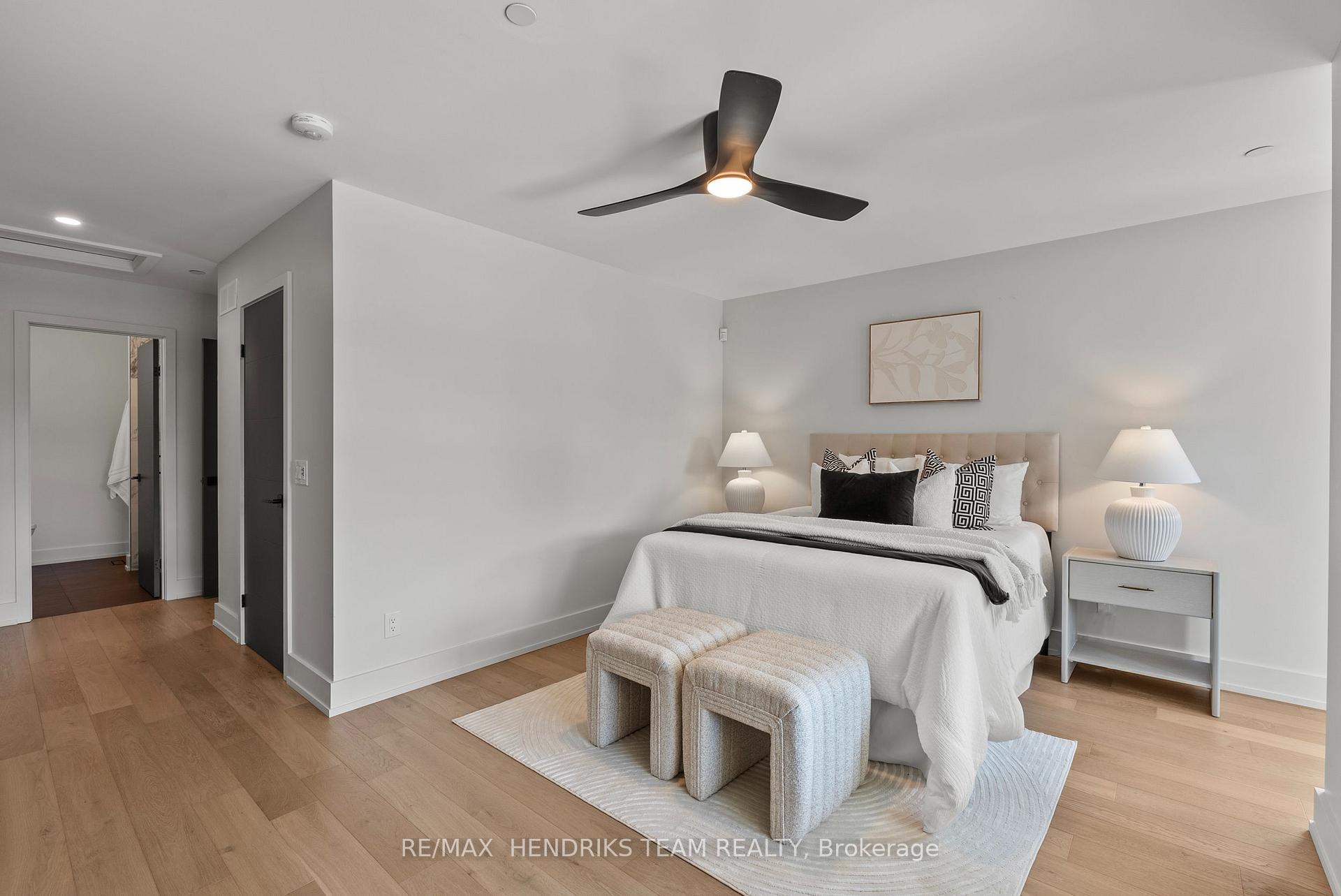 Photo 22 of 102 Broadway Avenue, St. Catharines, Port Weller — HOMEH