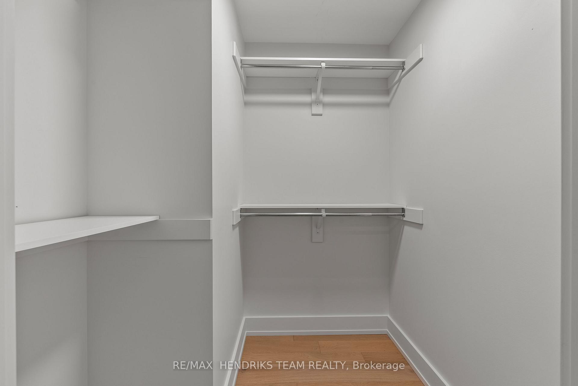 Photo 26 of 102 Broadway Avenue, St. Catharines, Port Weller — HOMEH