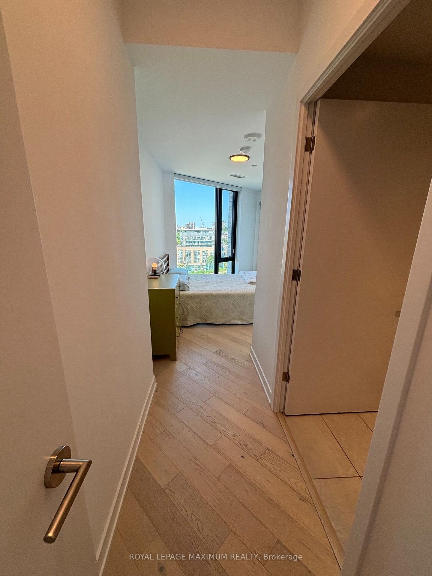 Photo 11 of Unit 805, 200 Sudbruy Street, Toronto, Little Portugal — HOMEH