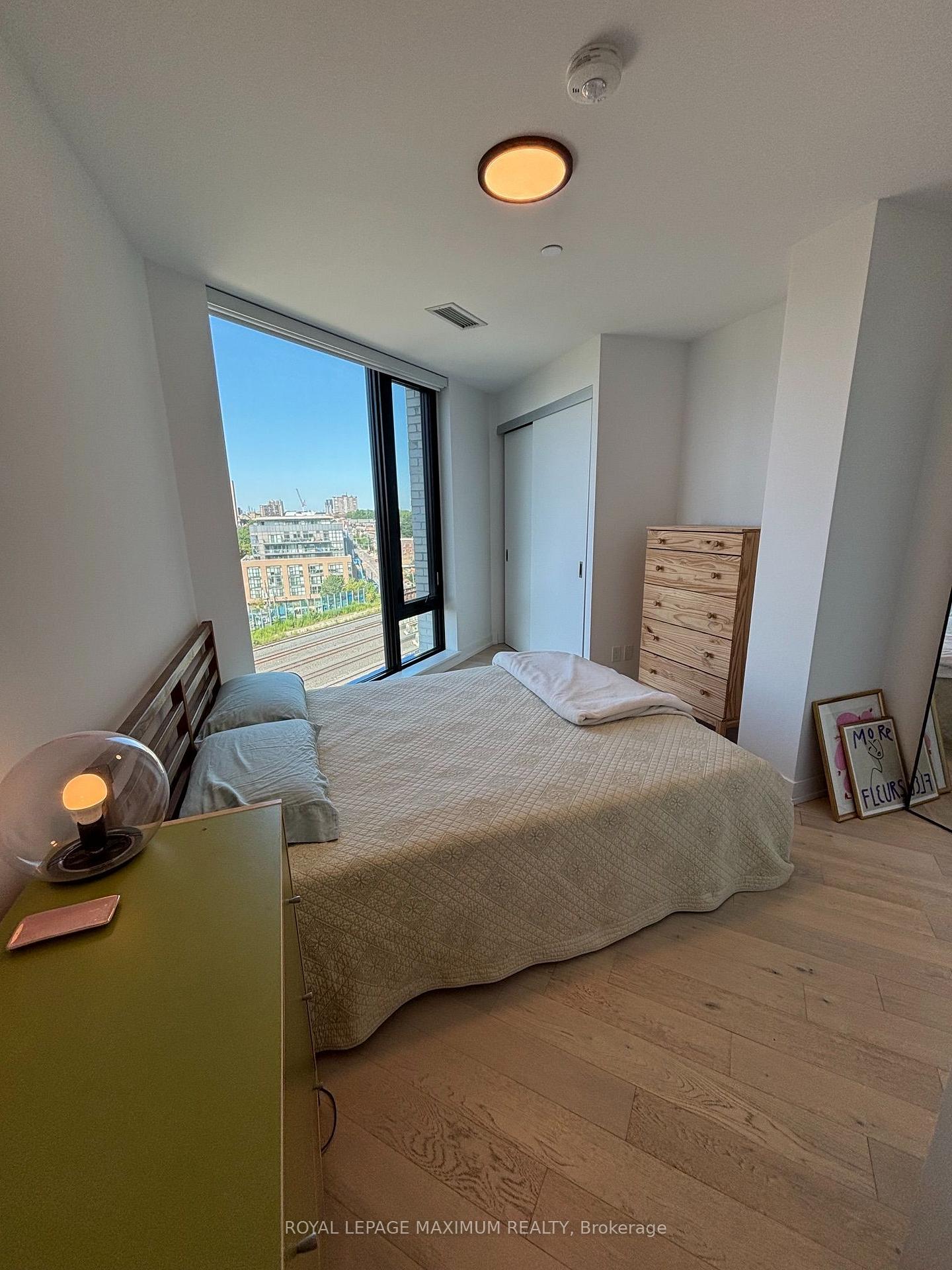 Photo 12 of Unit 805, 200 Sudbruy Street, Toronto, Little Portugal — HOMEH