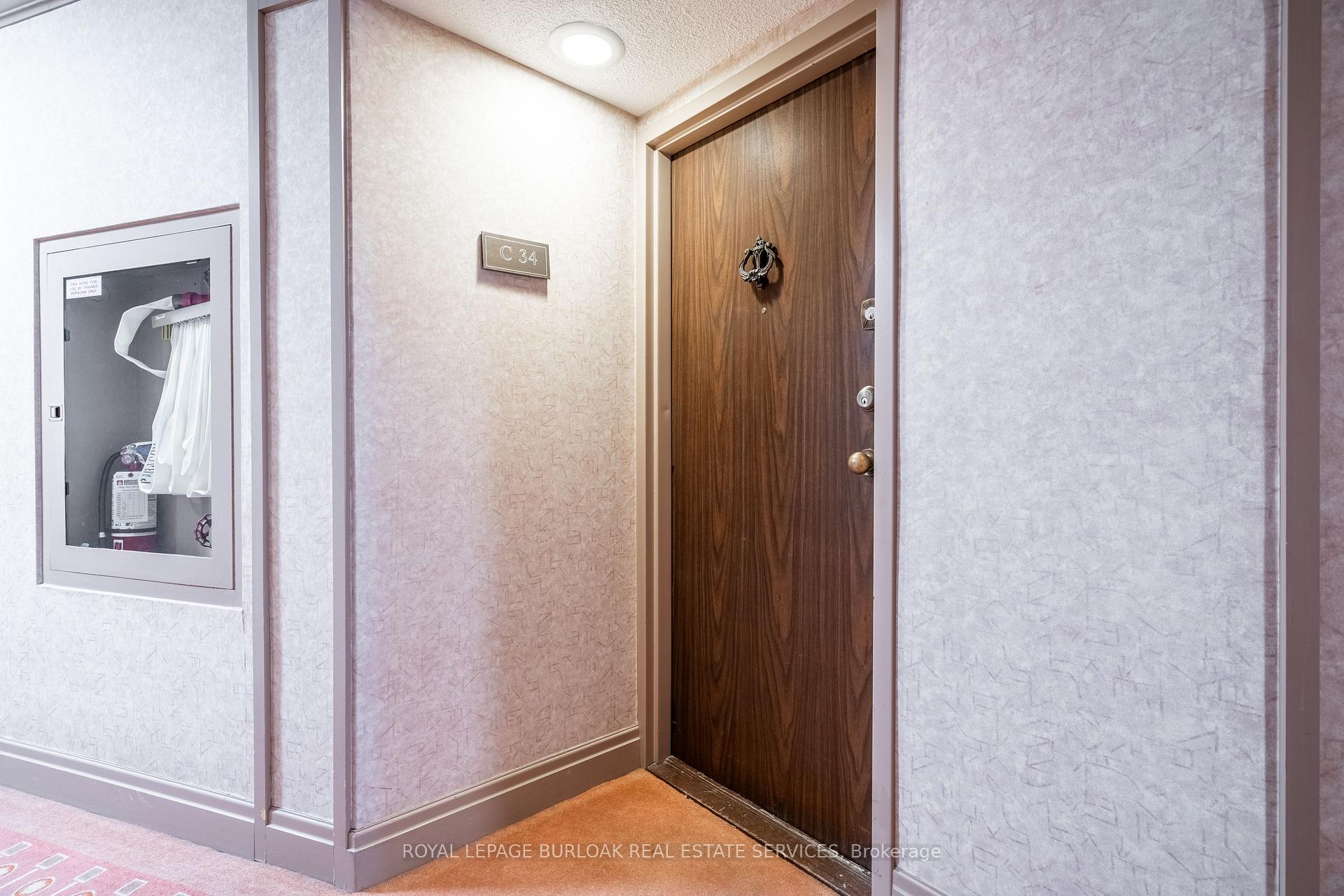 Photo 2 of Unit C34, 300 Mill Road, Etobicoke, Markland Wood — HOMEH