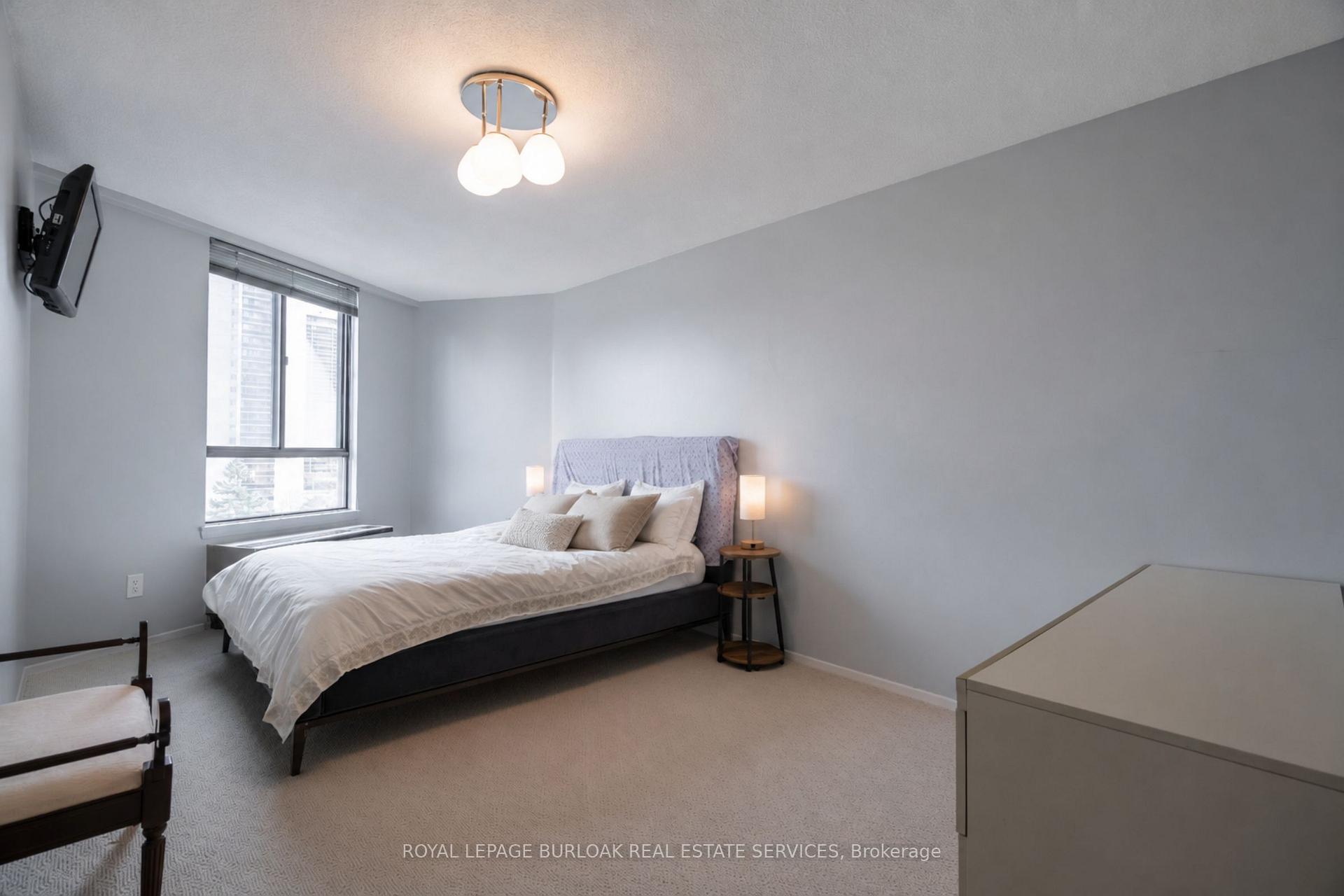 Photo 13 of Unit C34, 300 Mill Road, Etobicoke, Markland Wood — HOMEH