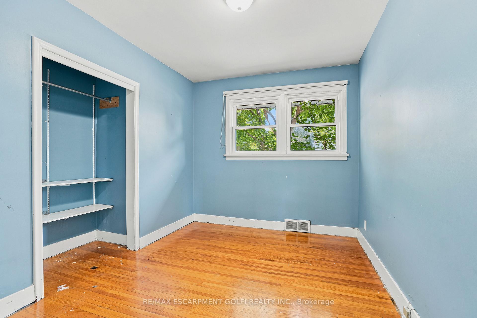 Photo 12 of 31 Franklin Boulevard, St. Catharines, E. Chester — HOMEH