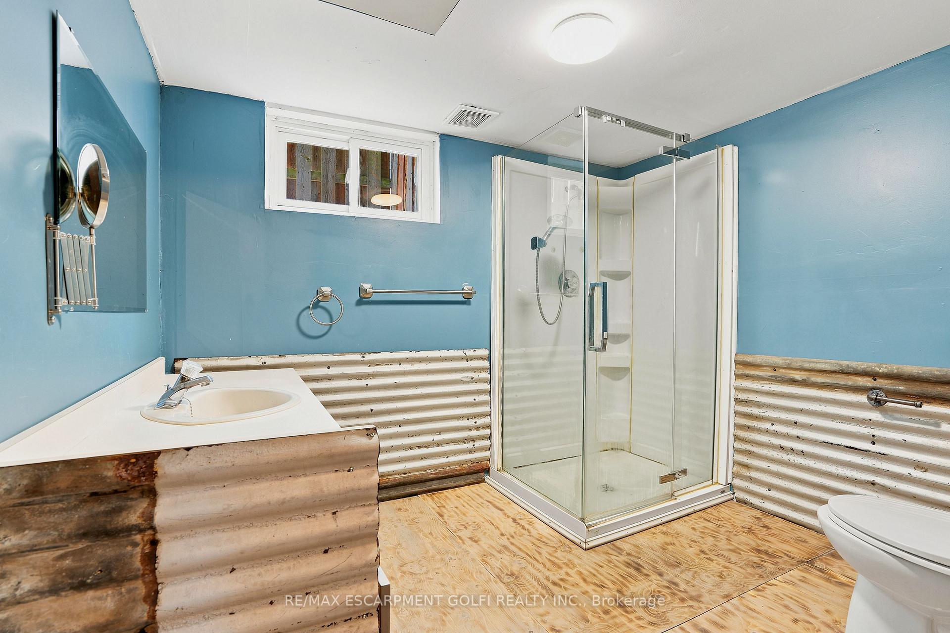 Photo 18 of 31 Franklin Boulevard, St. Catharines, E. Chester — HOMEH