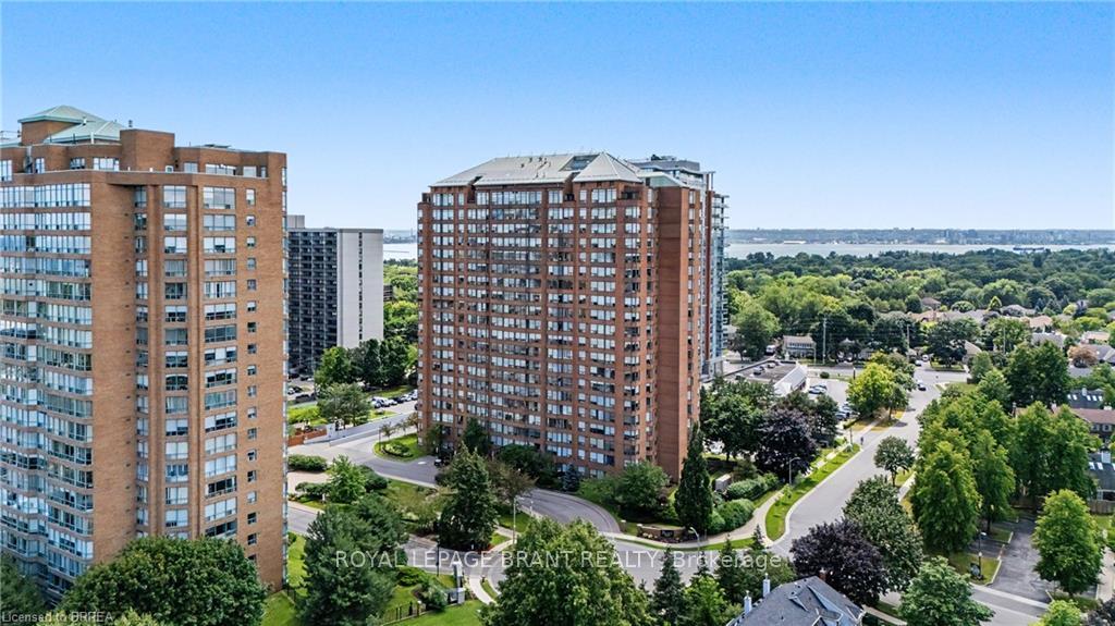 Photo 2 of Unit 204, 1270 Maple Crossing Boulevard, Burlington, Brant — HOMEH