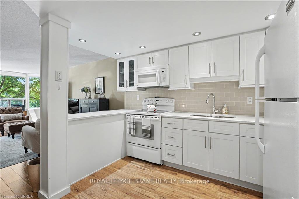 Photo 7 of Unit 204, 1270 Maple Crossing Boulevard, Burlington, Brant — HOMEH