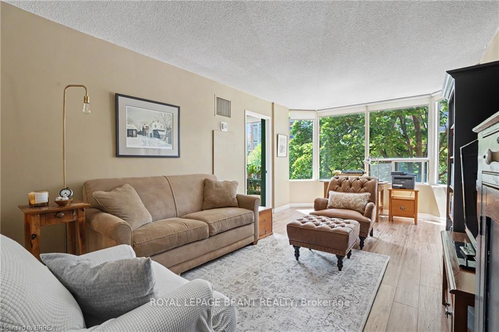 Photo 10 of Unit 204, 1270 Maple Crossing Boulevard, Burlington, Brant — HOMEH