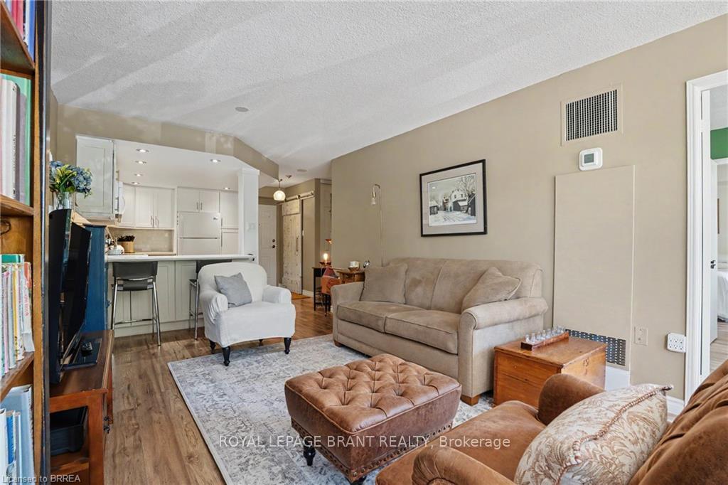 Photo 12 of Unit 204, 1270 Maple Crossing Boulevard, Burlington, Brant — HOMEH