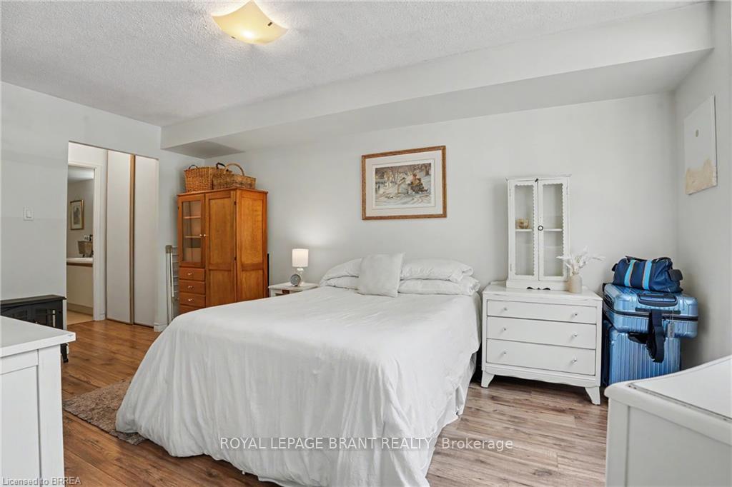 Photo 16 of Unit 204, 1270 Maple Crossing Boulevard, Burlington, Brant — HOMEH