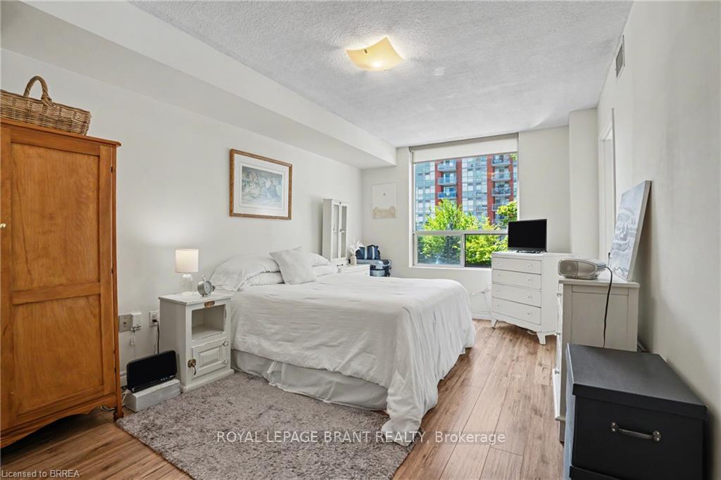Photo 17 of Unit 204, 1270 Maple Crossing Boulevard, Burlington, Brant — HOMEH