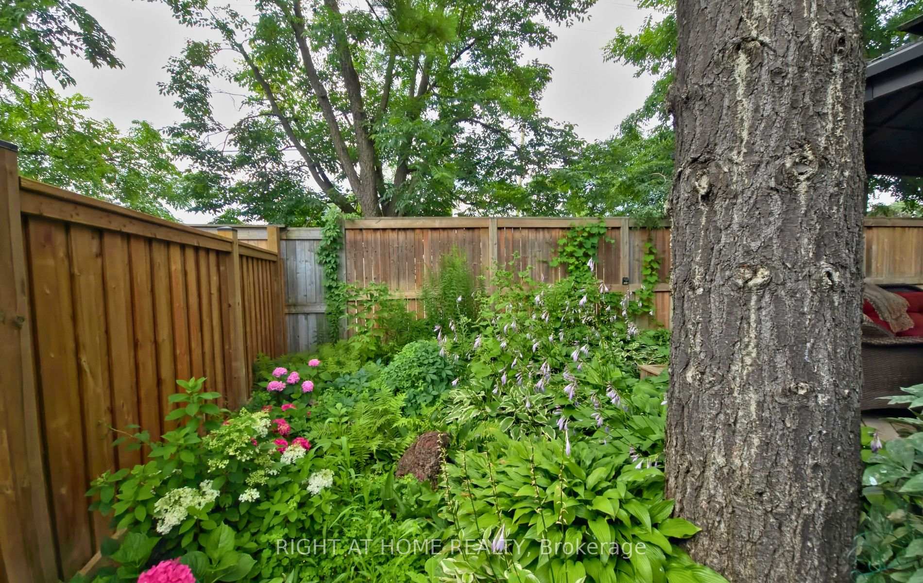 Photo 58 of 1665 Asgard Drive, Mississauga, Lakeview — HOMEH