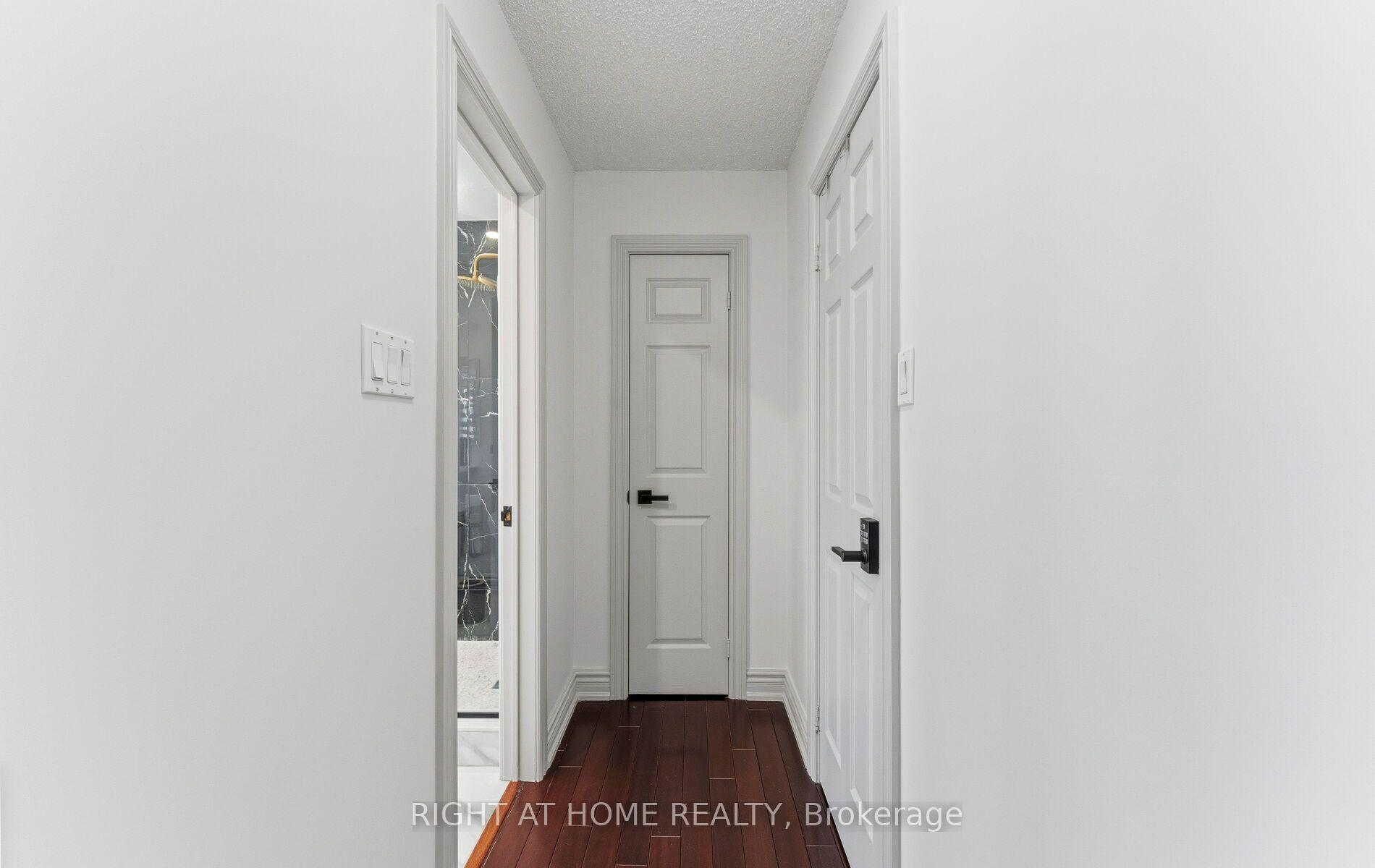 Photo 35 of 1665 Asgard Drive, Mississauga, Lakeview — HOMEH