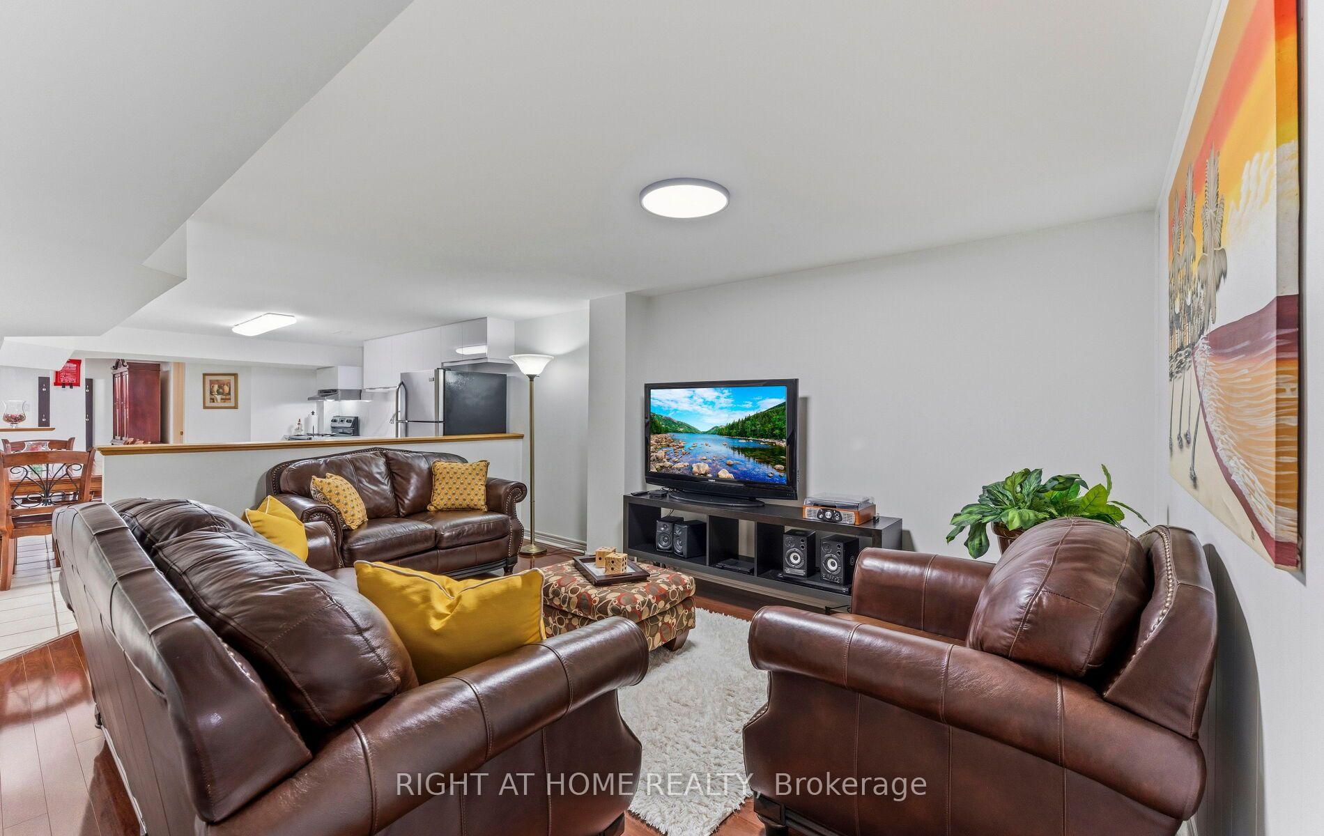Photo 46 of 1665 Asgard Drive, Mississauga, Lakeview — HOMEH