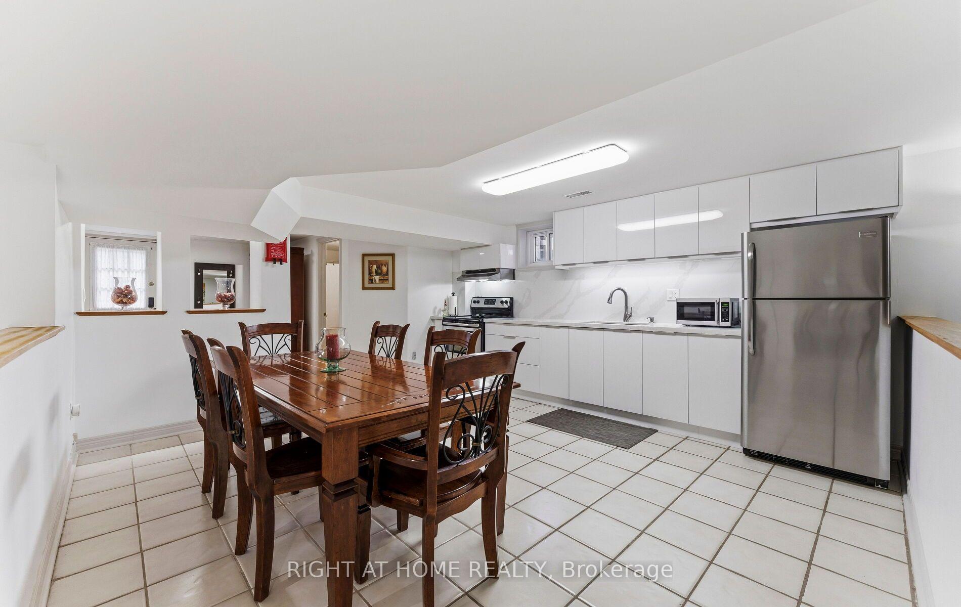 Photo 48 of 1665 Asgard Drive, Mississauga, Lakeview — HOMEH