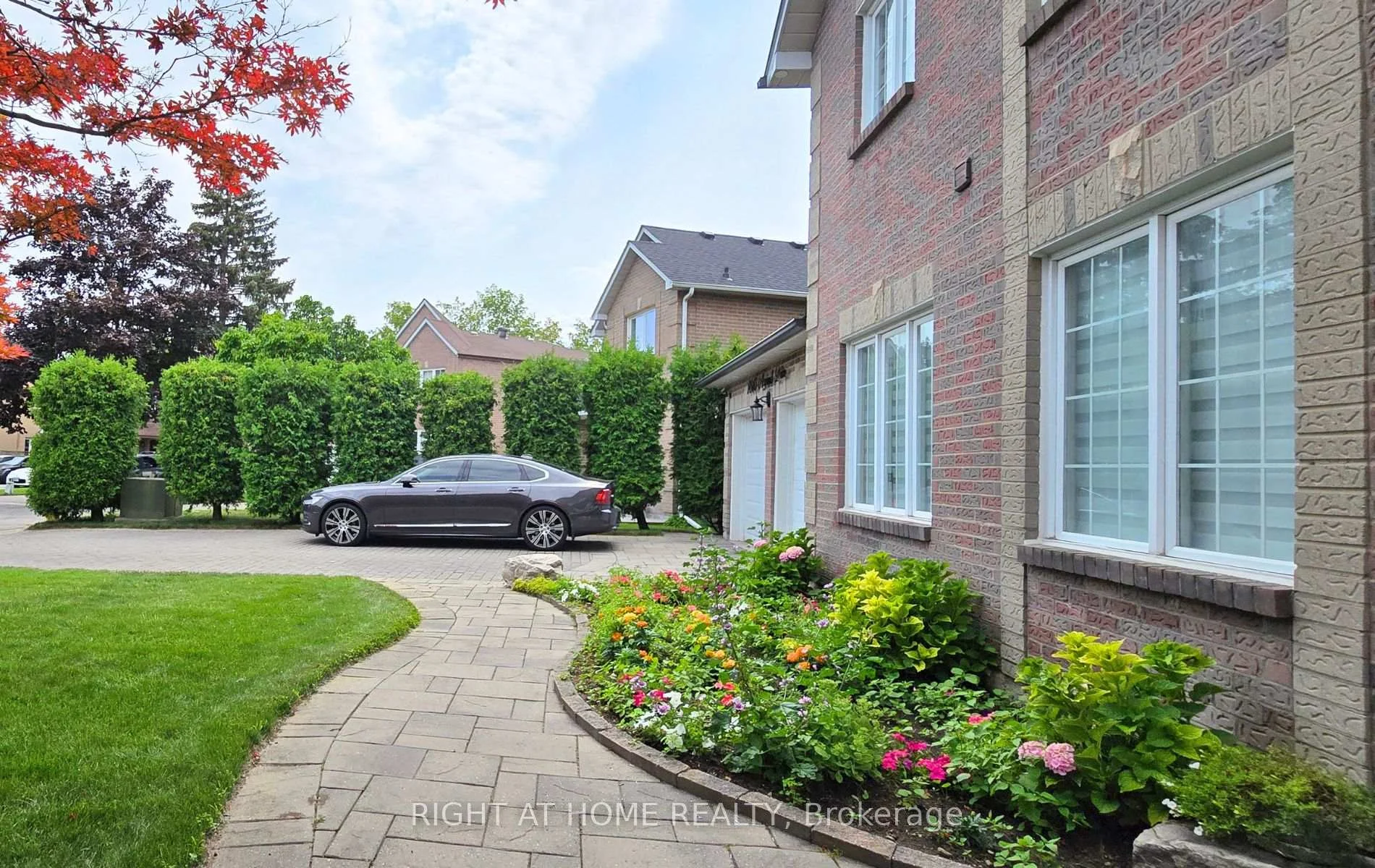Photo 11 of 1665 Asgard Drive, Mississauga, Lakeview — HOMEH