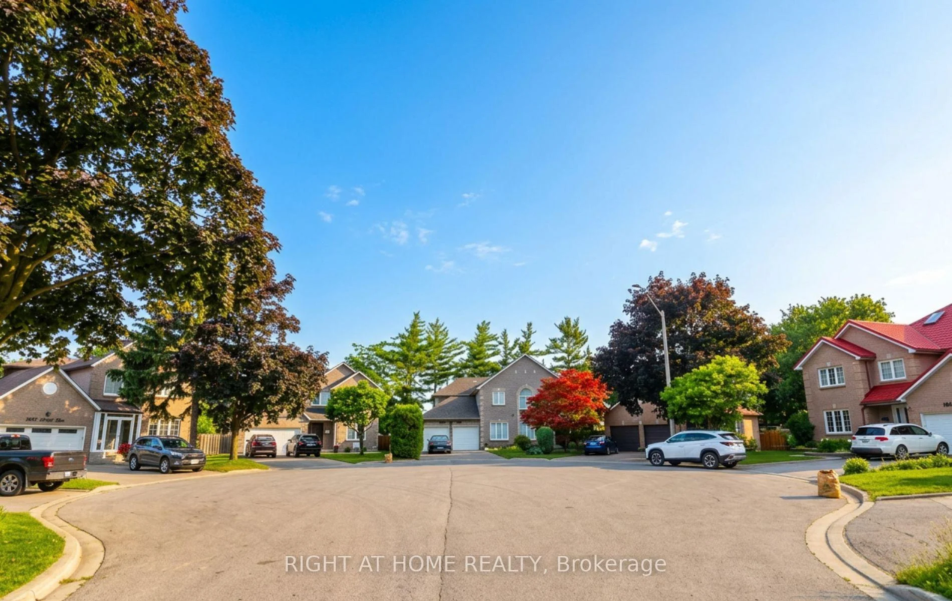 Photo 12 of 1665 Asgard Drive, Mississauga, Lakeview — HOMEH