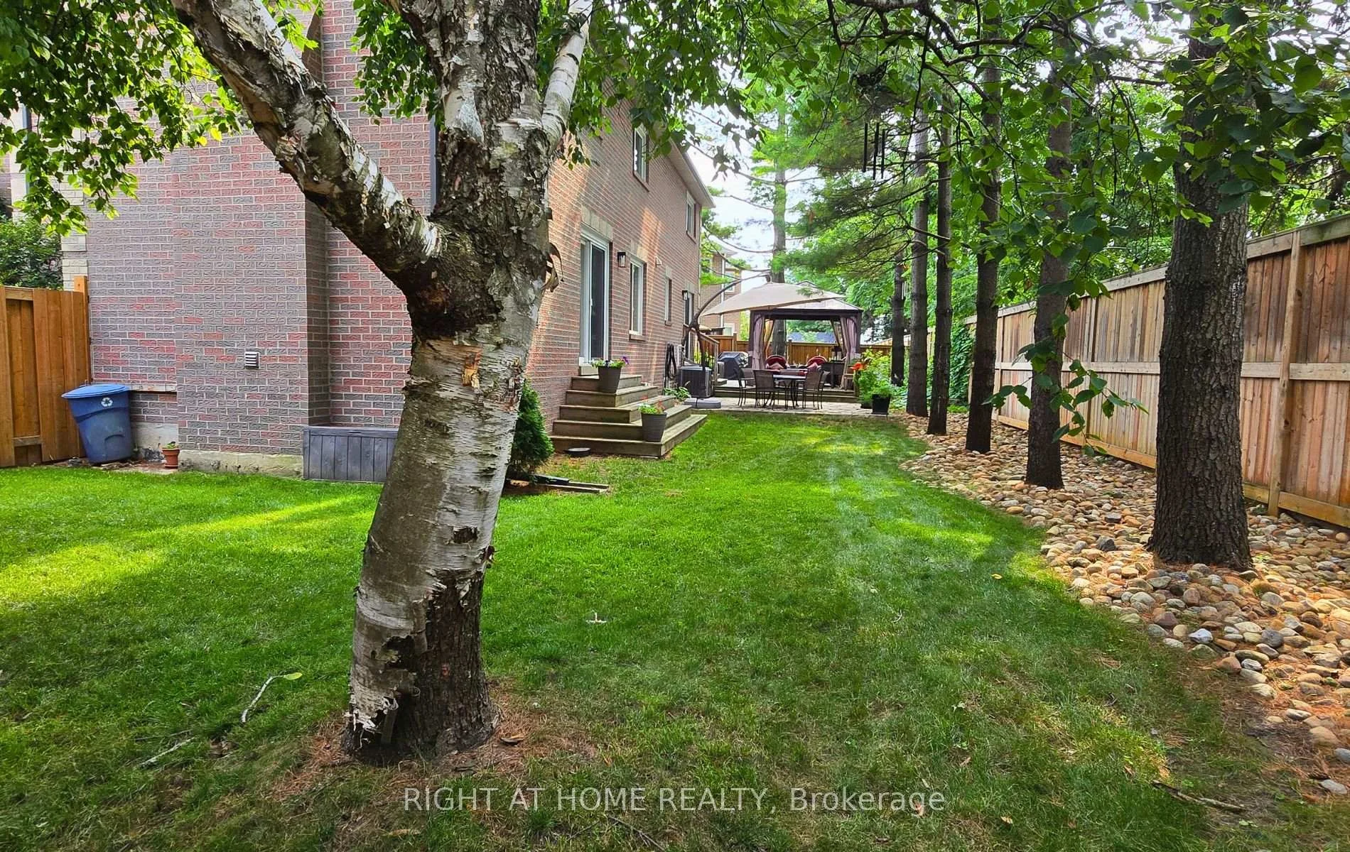 Photo 33 of 1665 Asgard Drive, Mississauga, Lakeview — HOMEH