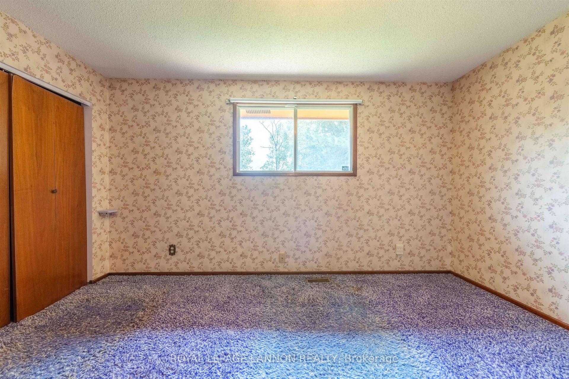 Photo 18 of 283 Carl Avenue E, Thunder Bay, John Street North — HOMEH