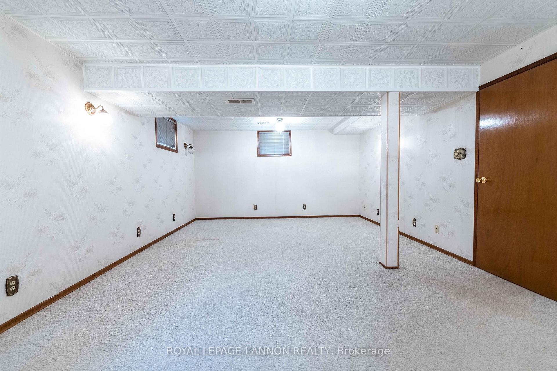 Photo 30 of 283 Carl Avenue E, Thunder Bay, John Street North — HOMEH