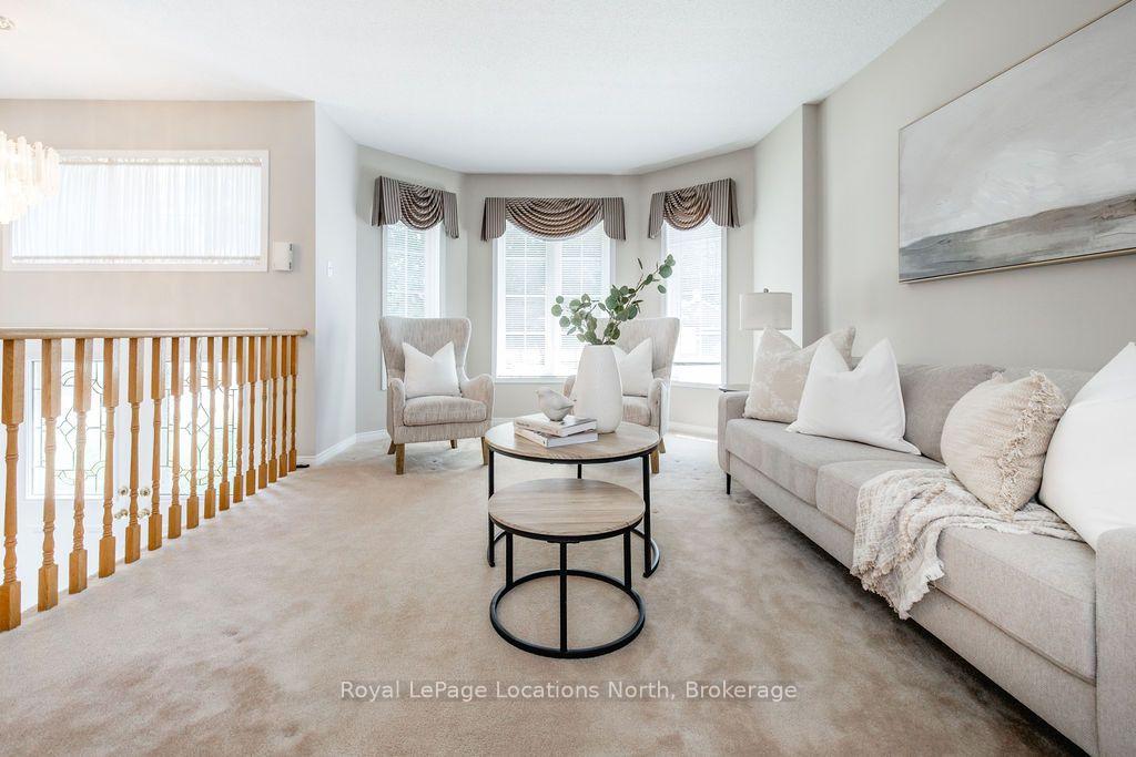 Photo 5 of 31 Brouwer Crescent, Wasaga Beach — HOMEH