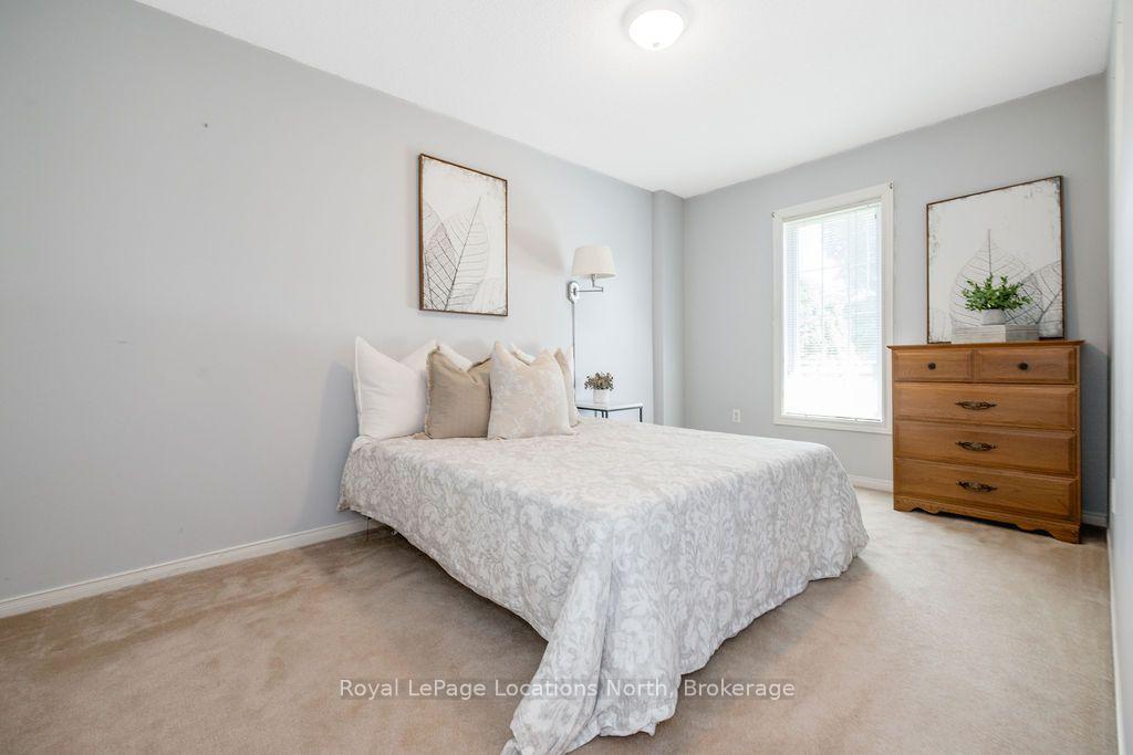 Photo 16 of 31 Brouwer Crescent, Wasaga Beach — HOMEH