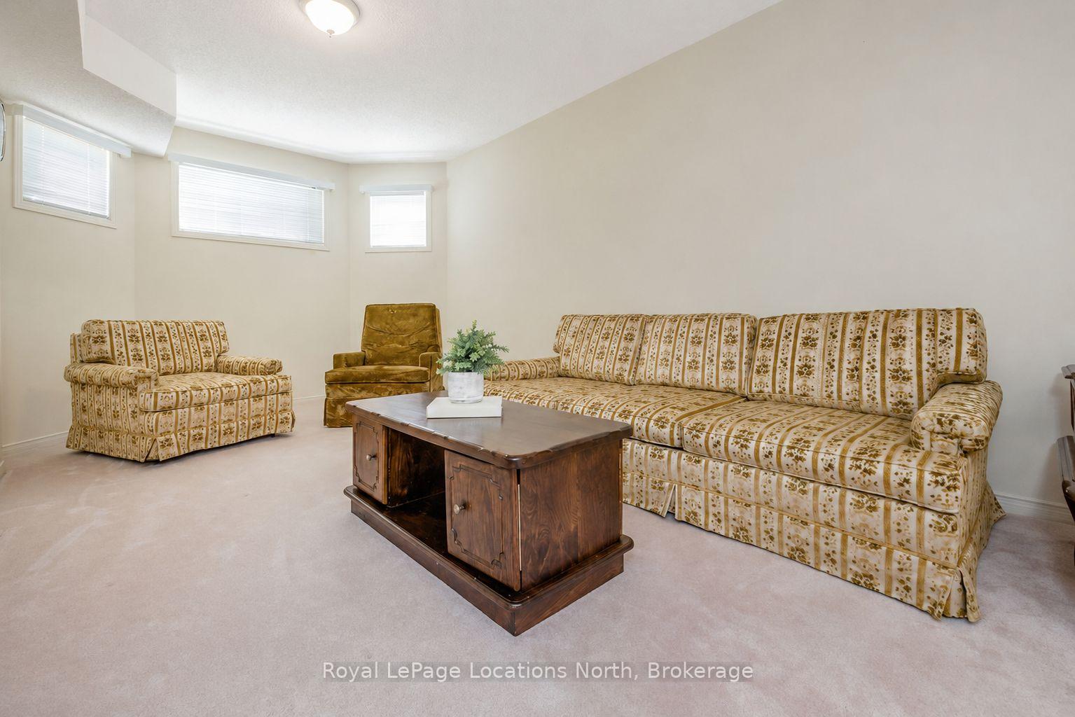 Photo 21 of 31 Brouwer Crescent, Wasaga Beach — HOMEH