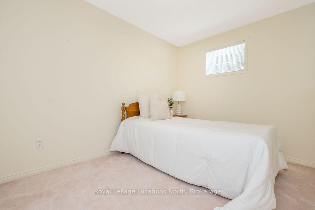 Photo 22 of 31 Brouwer Crescent, Wasaga Beach — HOMEH