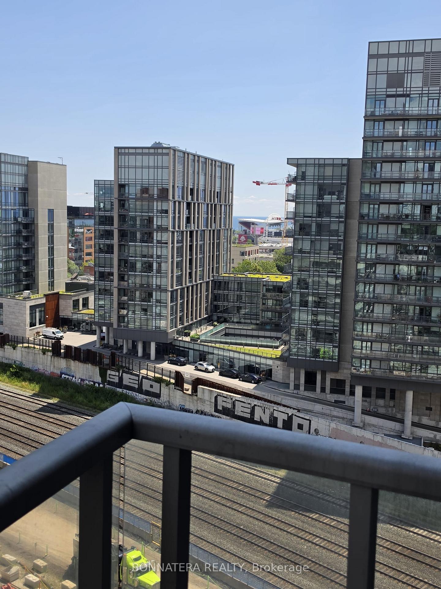 Photo 11 of Unit 1210, 150 Sudbury Street, Toronto, Little Portugal — HOMEH