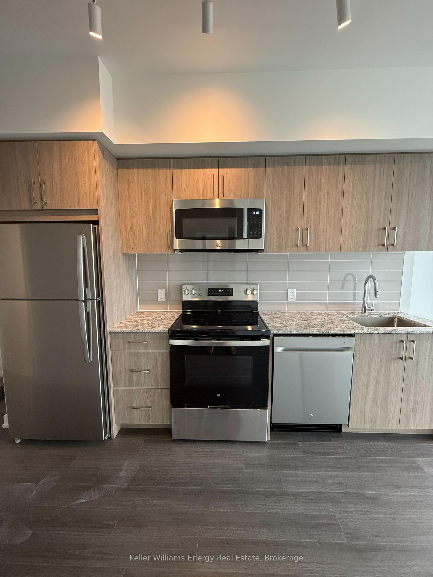 Front of Unit 713, 4010 Eglinton Avenue W
