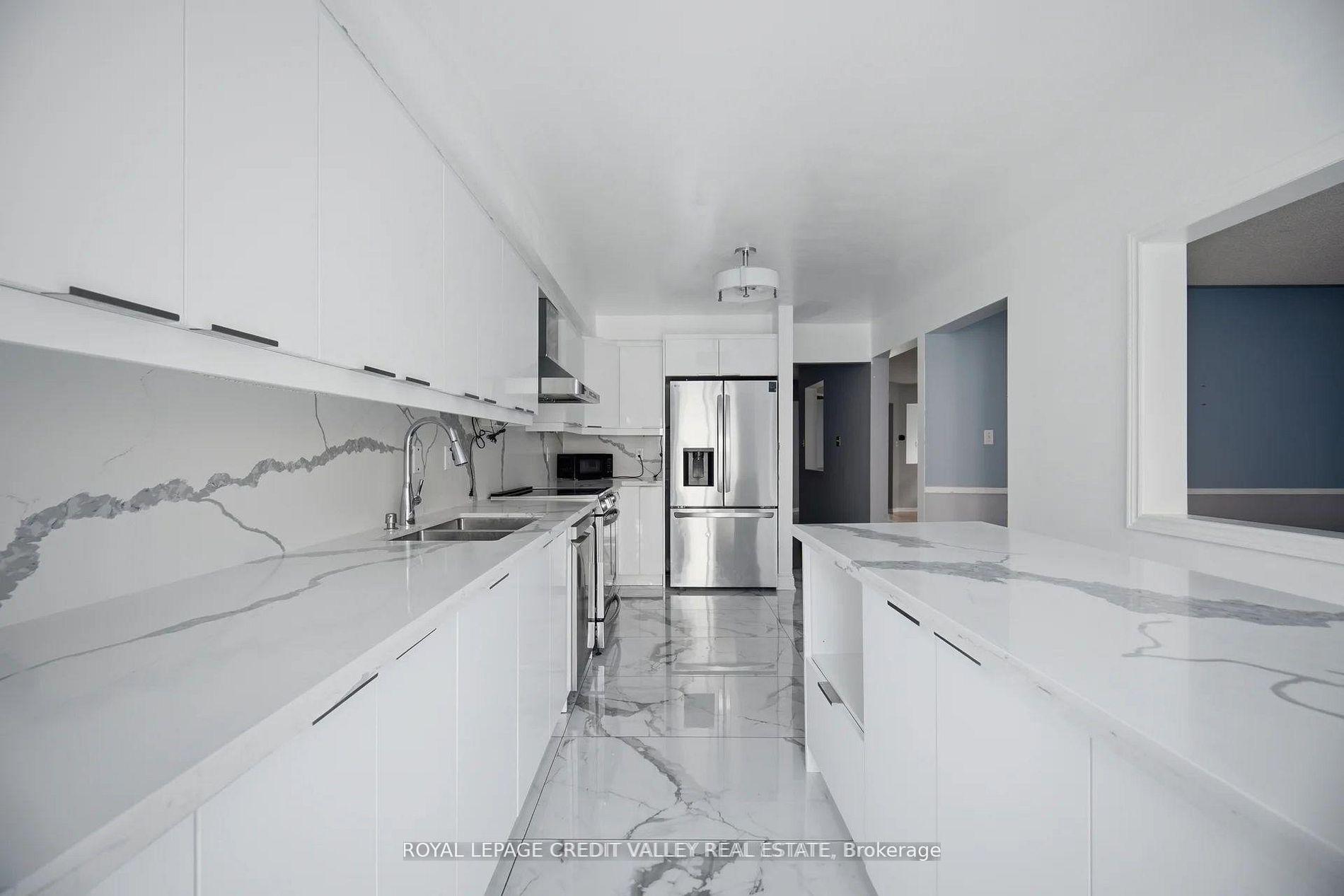 Photo 27 of 23 Capistro Street, Brampton, Fletcher's Meadow — HOMEH