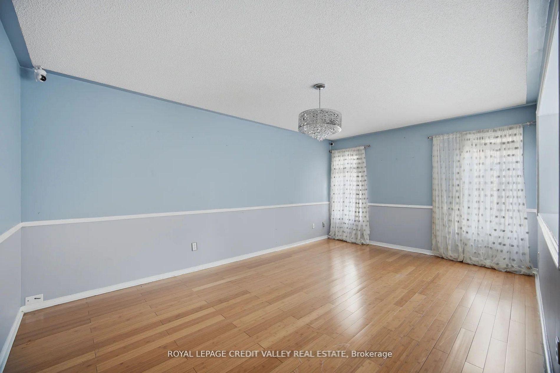 Photo 31 of 23 Capistro Street, Brampton, Fletcher's Meadow — HOMEH