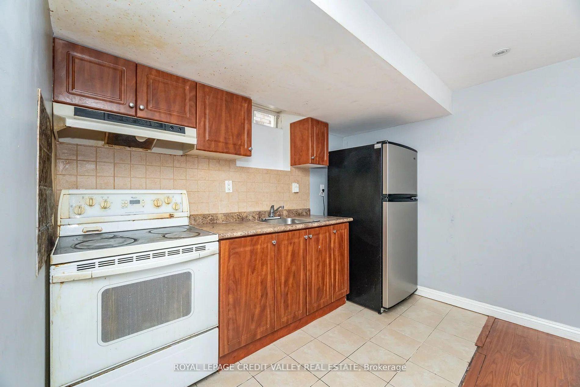 Photo 77 of 23 Capistro Street, Brampton, Fletcher's Meadow — HOMEH