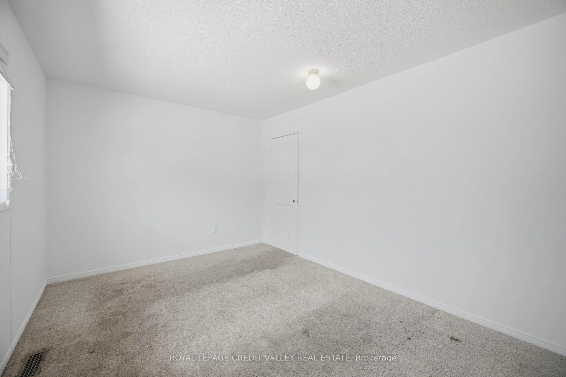 Photo 56 of 23 Capistro Street, Brampton, Fletcher's Meadow — HOMEH