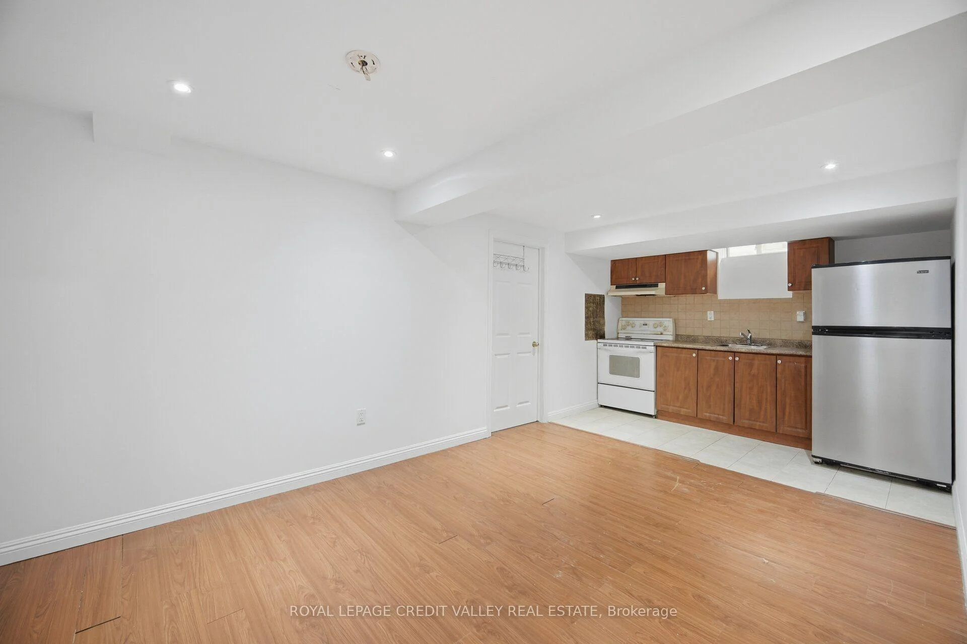 Photo 76 of 23 Capistro Street, Brampton, Fletcher's Meadow — HOMEH