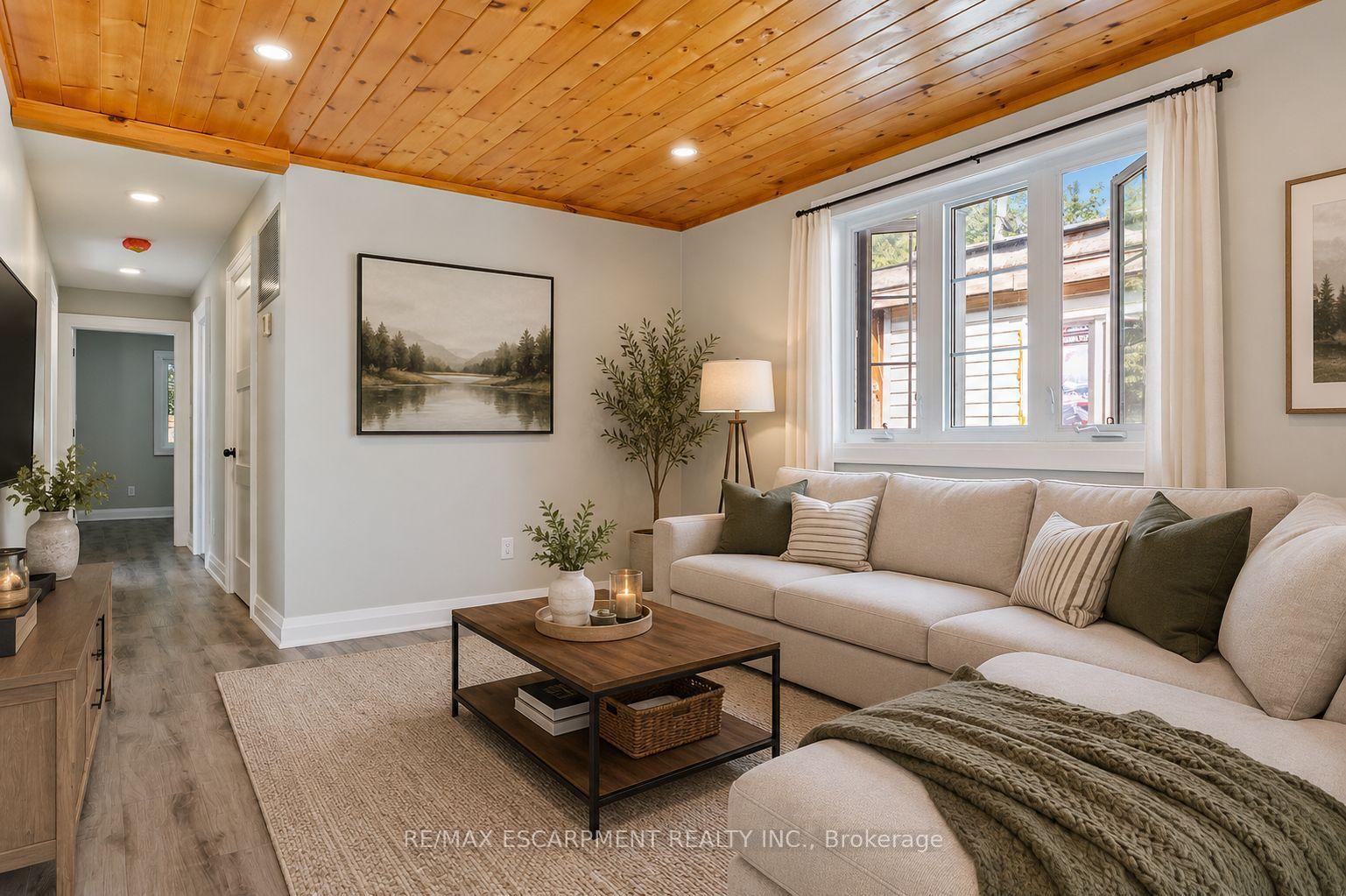 Photo 16 of Unit 19, 3233 Derry Road E, Mississauga, Malton — HOMEH