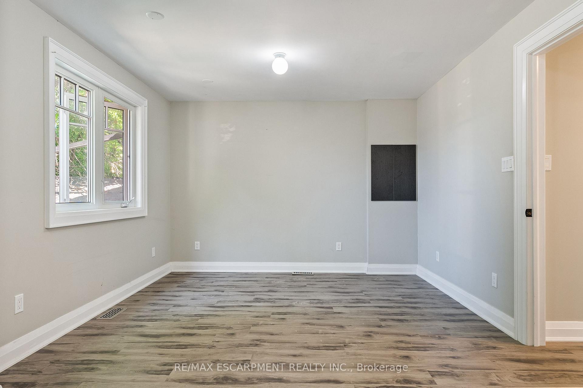 Photo 20 of Unit 19, 3233 Derry Road E, Mississauga, Malton — HOMEH