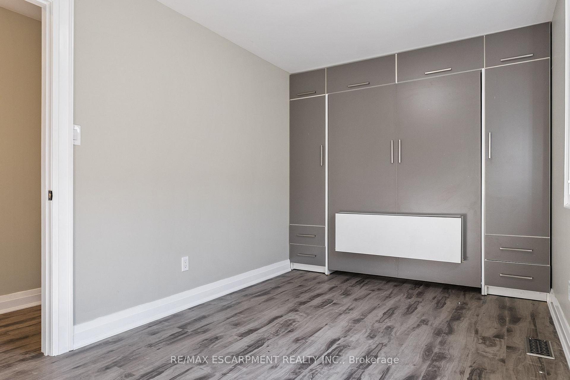 Photo 25 of Unit 19, 3233 Derry Road E, Mississauga, Malton — HOMEH