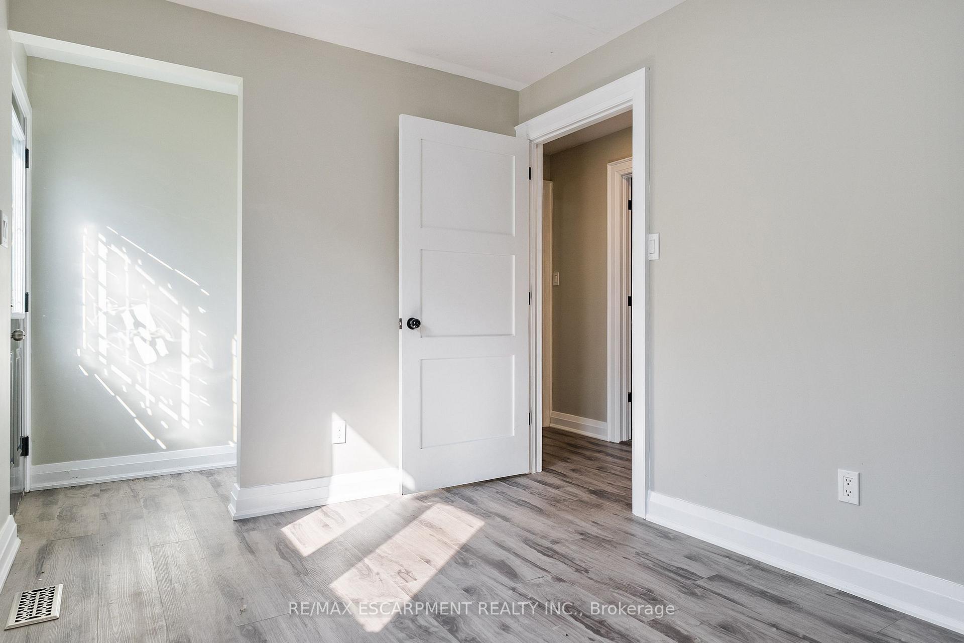 Photo 26 of Unit 19, 3233 Derry Road E, Mississauga, Malton — HOMEH