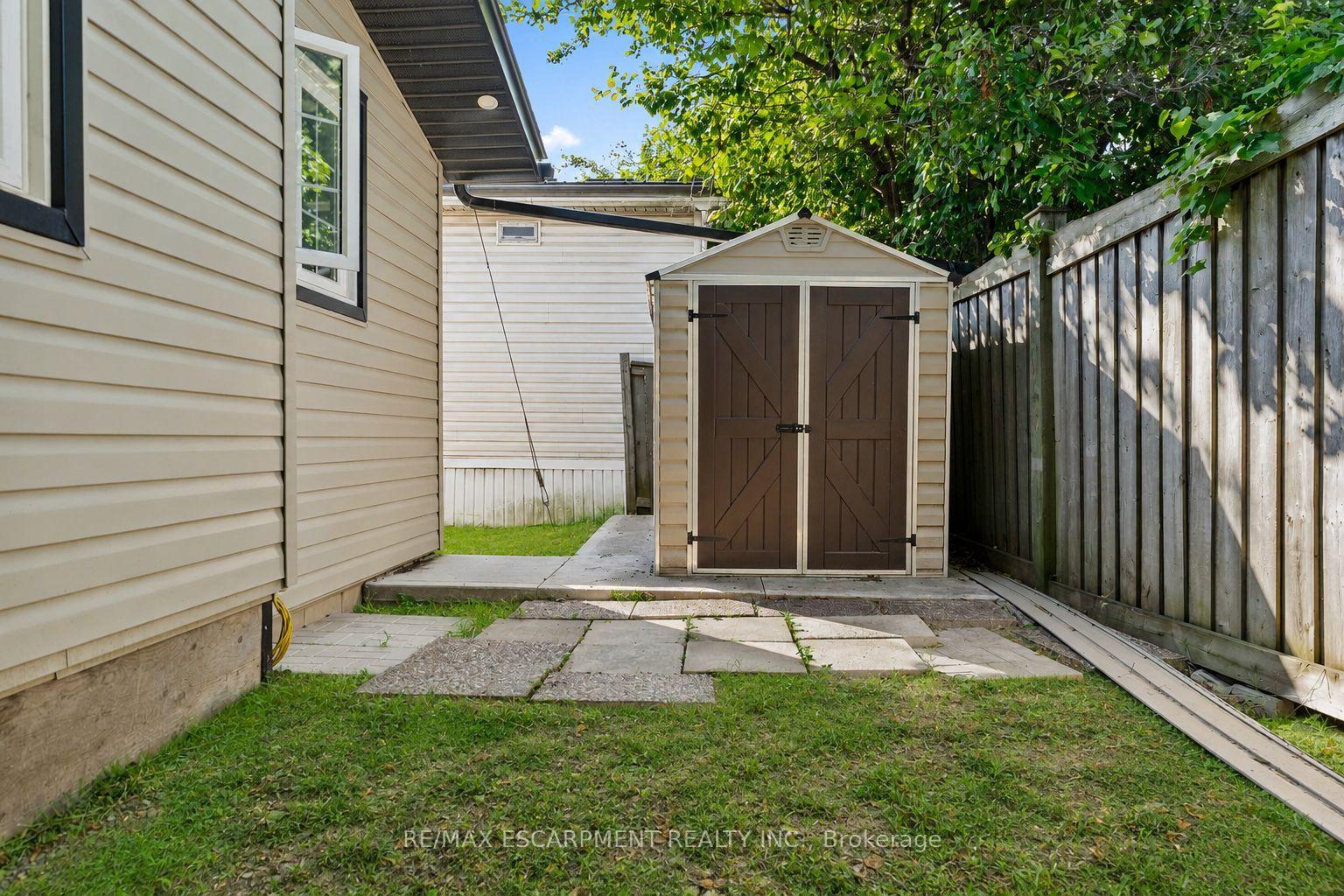 Photo 33 of Unit 19, 3233 Derry Road E, Mississauga, Malton — HOMEH
