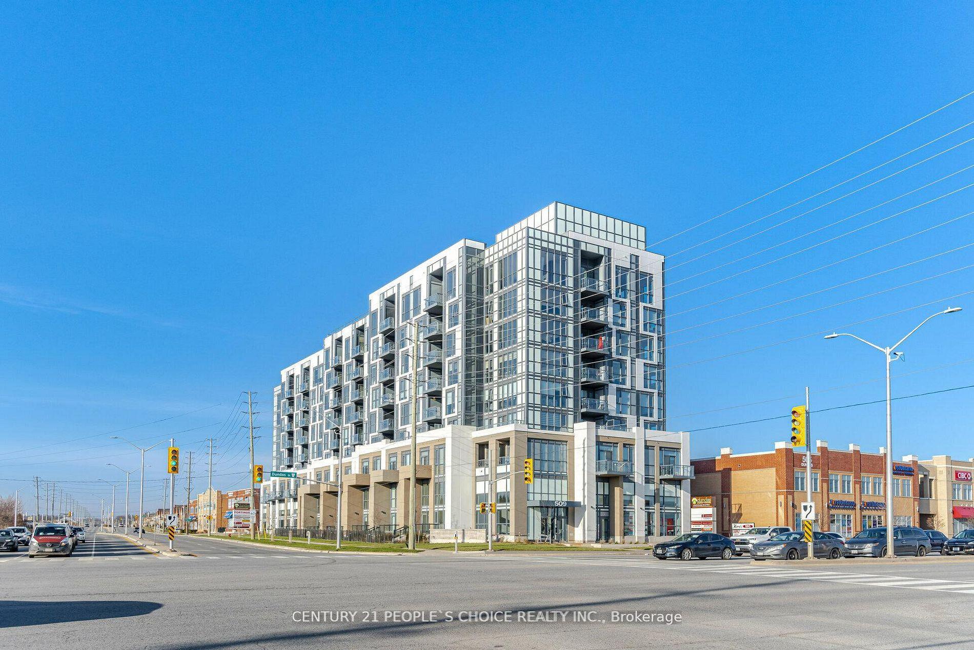 Front of Unit 711, 509 Dundas Street W