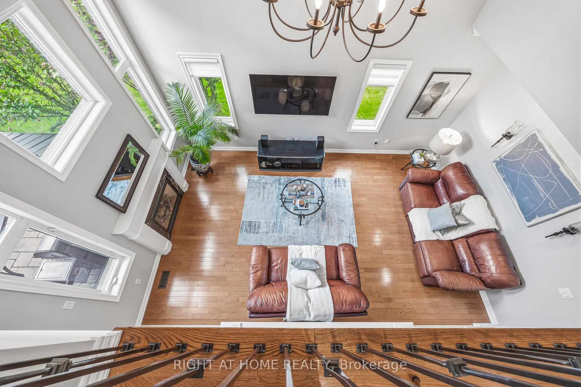 Photo 14 of 2275 Whitecliffe Way, Oakville, Westmount — HOMEH