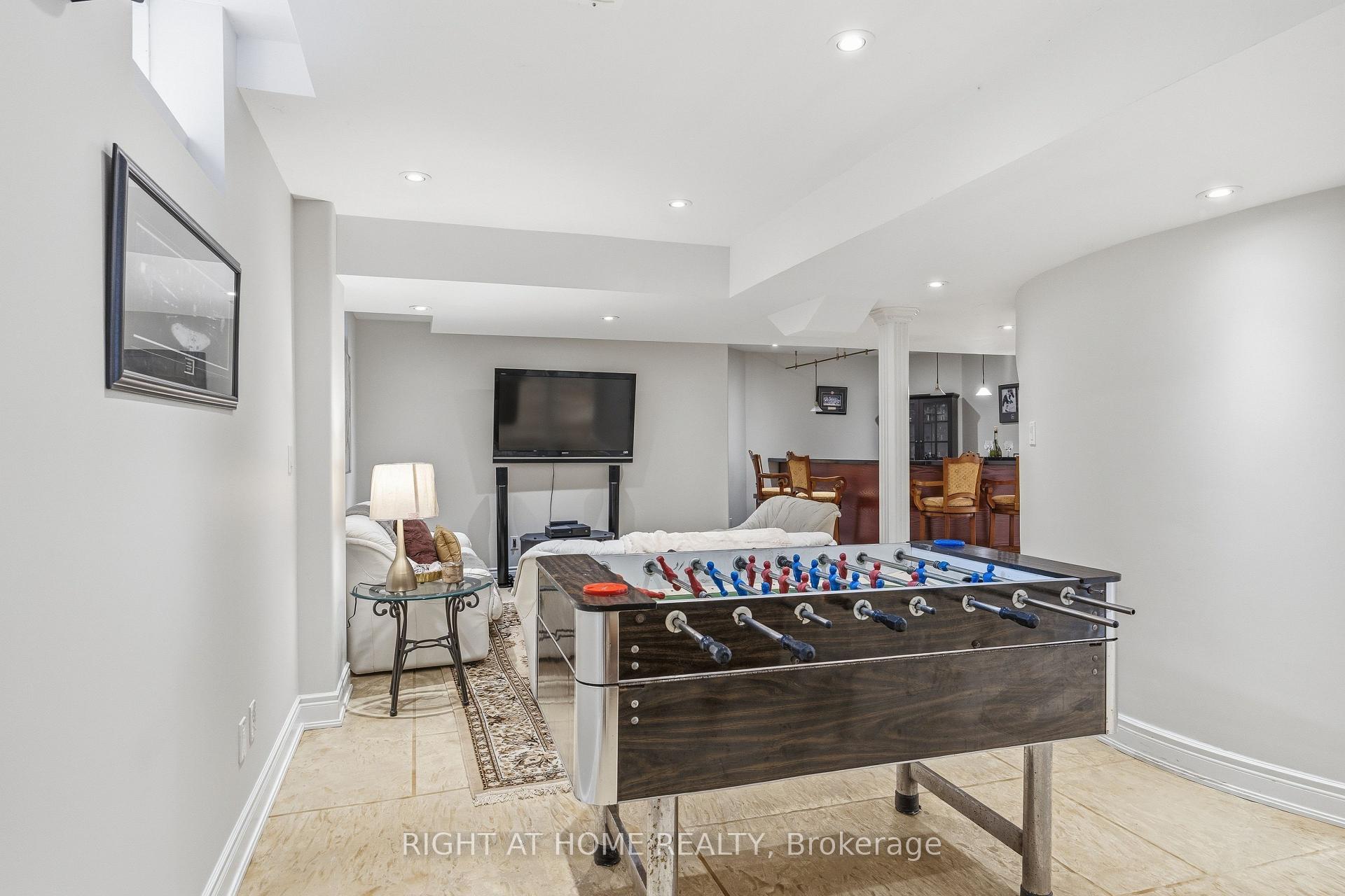 Photo 30 of 2275 Whitecliffe Way, Oakville, Westmount — HOMEH