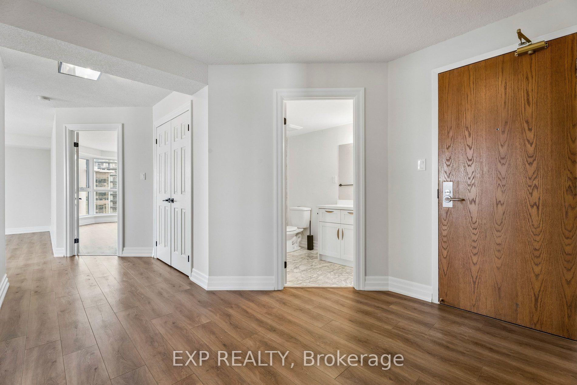 Photo 8 of Unit 1304, 67 Caroline Street S, Hamilton, Durand — HOMEH