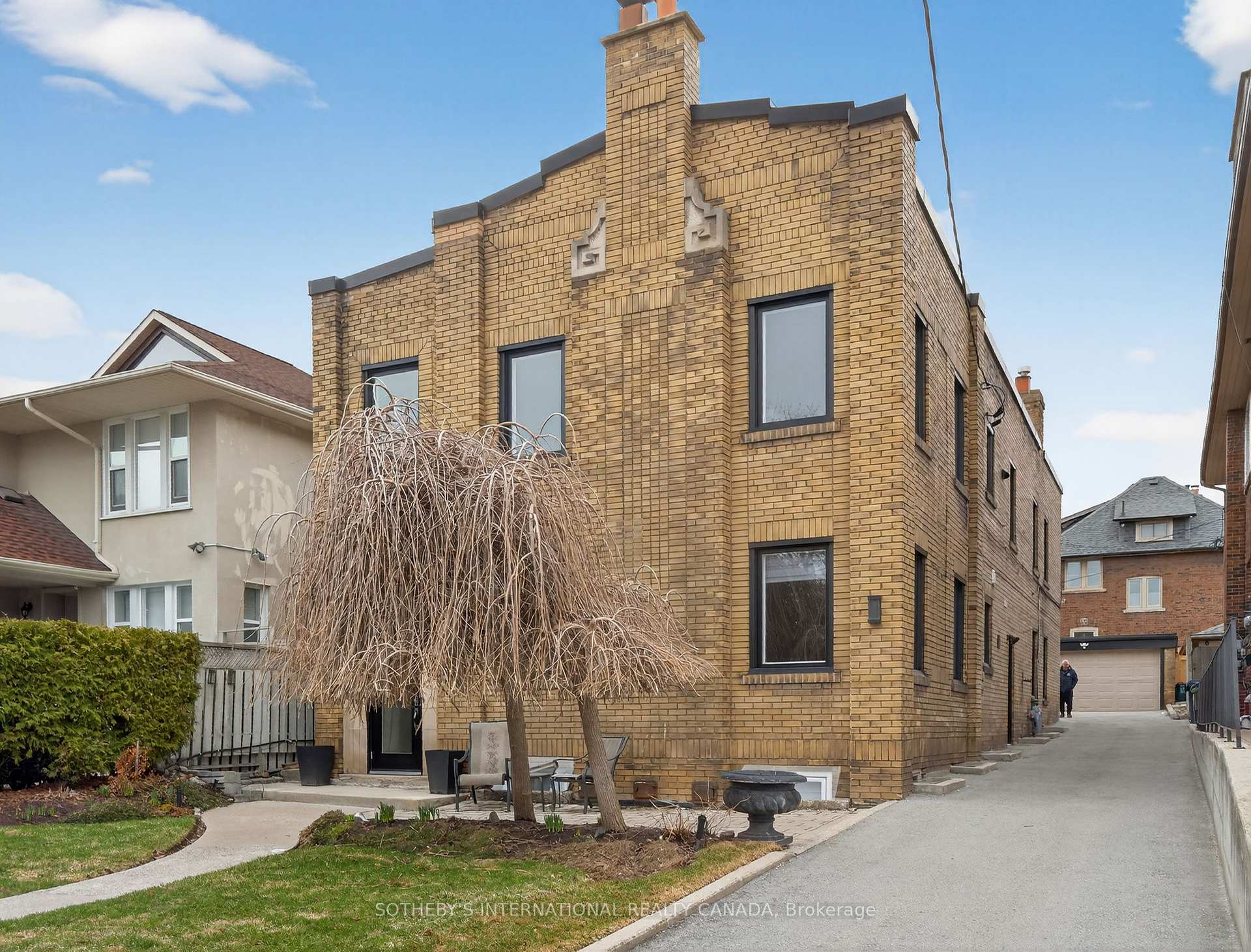 Photo 2 of Unit 1B, 24 College View Avenue, Toronto, Yonge-Eglinton — HOMEH