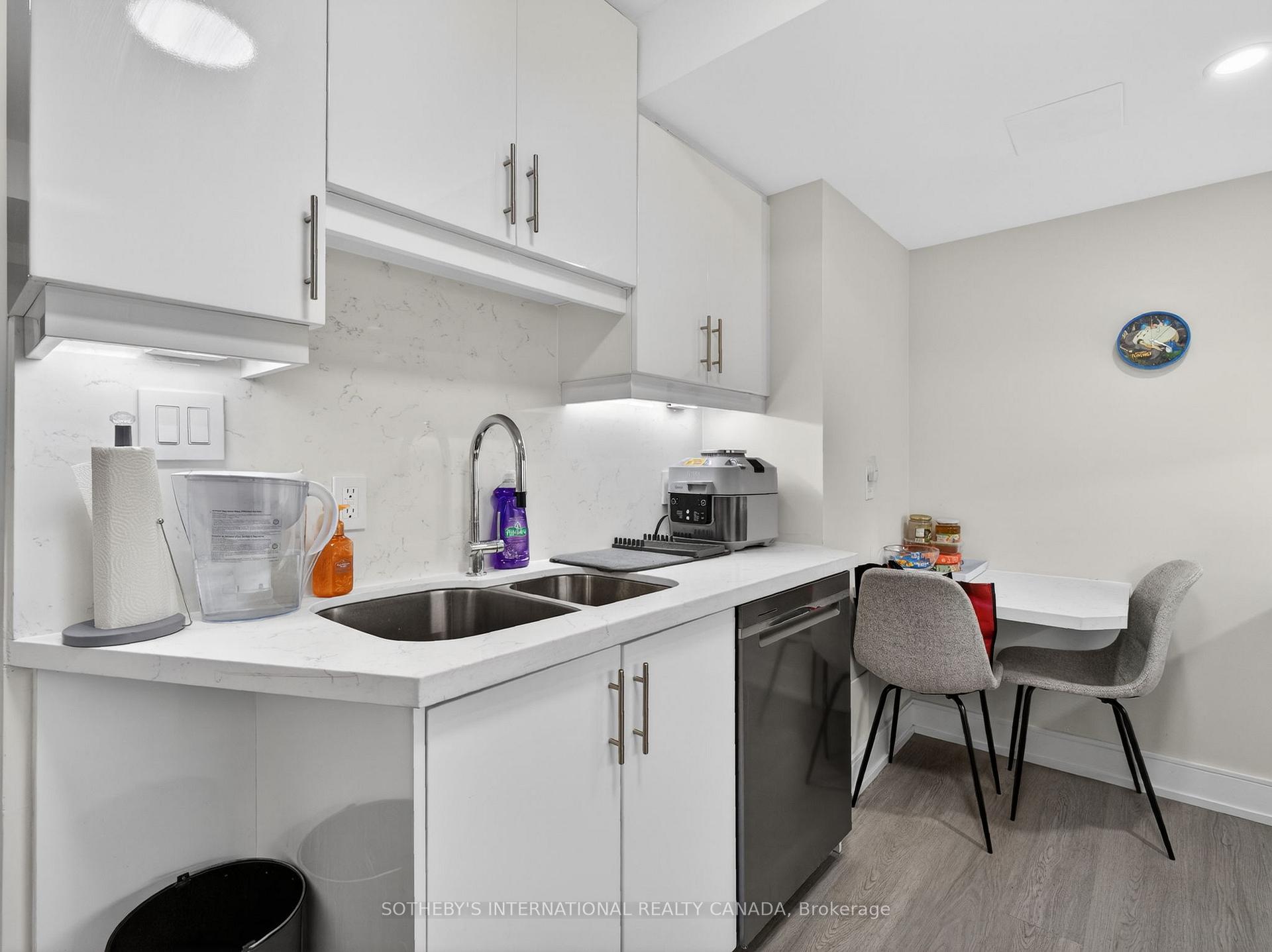 Photo 13 of Unit 1B, 24 College View Avenue, Toronto, Yonge-Eglinton — HOMEH